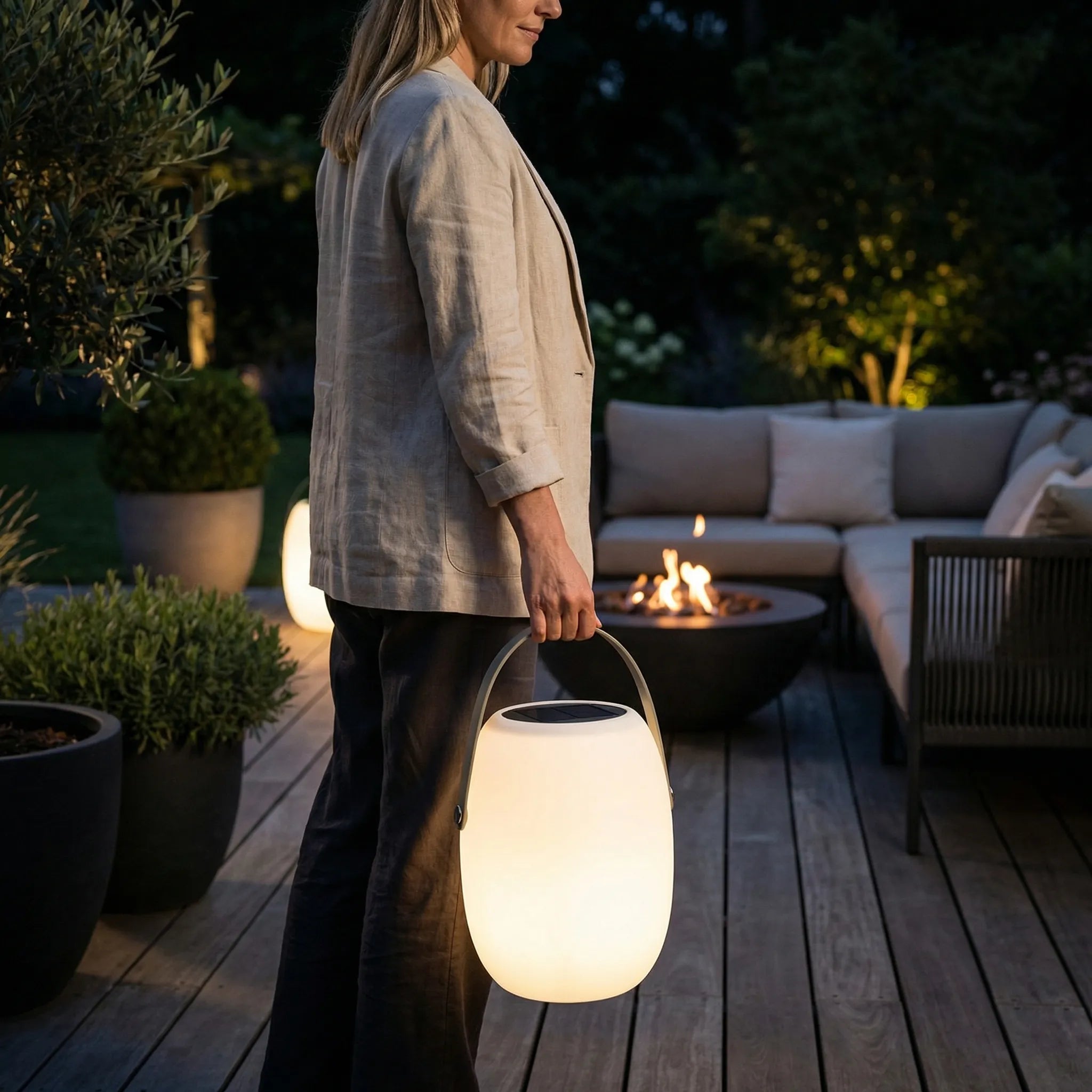Lumivase - Portable Wireless Outdoor Table Lamp