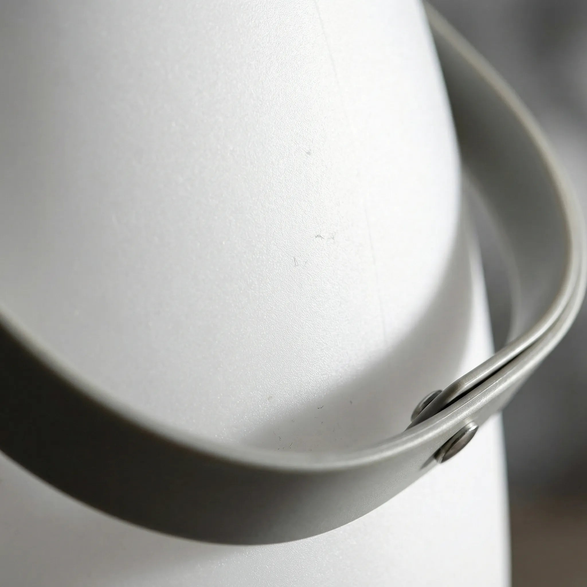 Lumivase - Portable Wireless Outdoor Table Lamp